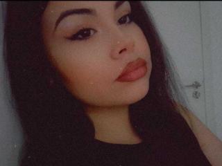 LuciaLovely - Live porn &amp; sex cam - 19235498