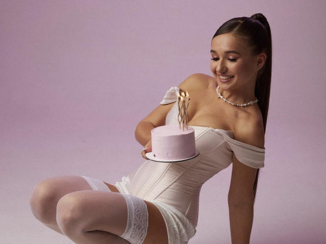 AlliaPvvr - Camera khiêu dâm &amp; quyến rũ trực tiếp - 19236122