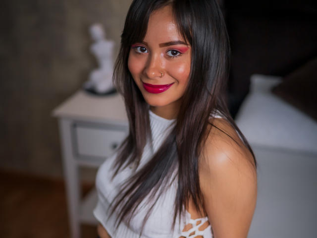 HollyWhite - Live porn &amp; sex cam - 19240190