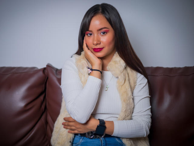 HollyWhite - Live porn &amp; sex cam - 19240250