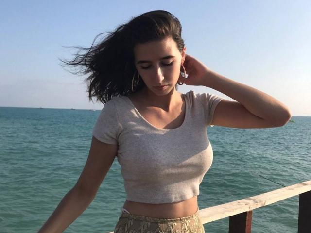 AlexaPureLove - Sexe cam en vivo - 19244842