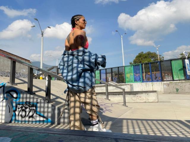 AmberLi - Camera khiêu dâm &amp; quyến rũ trực tiếp - 19245818