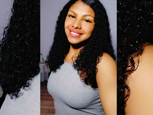 EmmaRiicco - сексуальная веб-камера в реальном времени - 19246190