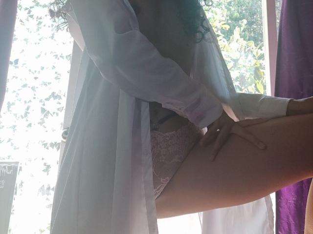 MoniqueCurlz - Live Sex Cam - 19247566