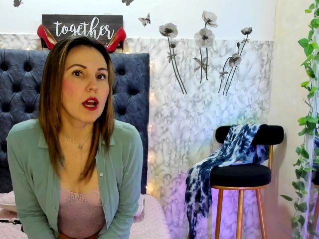 AdelaShery - Sexe cam en vivo - 19256218