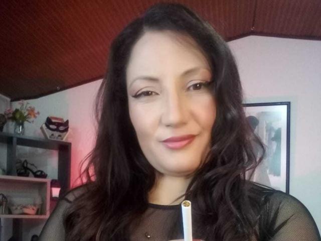 VeronicaJacobs - Live Sex Cam - 19257082