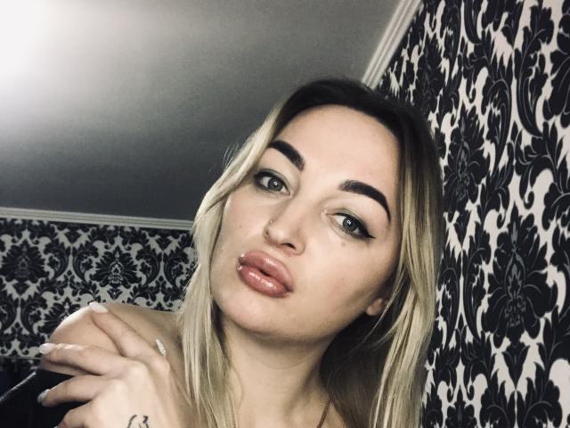 MeryPinkKiss - Live sex cam - 19258502