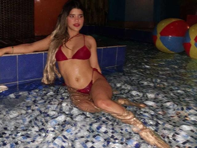 AbrilThomas - Live porn &amp; sex cam - 19263446