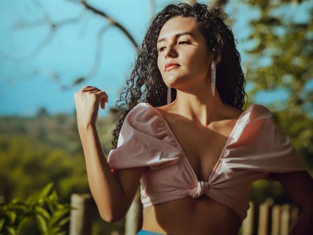 DaniaCurly - Live porn &amp; sex cam - 19263898