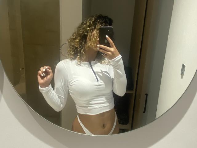 FloraSaenz - Élő pornó és szexkamera - 19274910