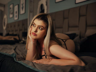 ZaraVegaa - сексуальная веб-камера в реальном времени - 19276826