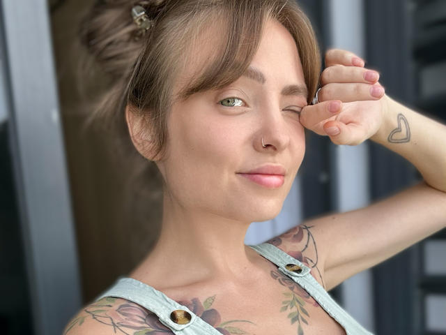 LadyWithBigSmile - сексуальная веб-камера в реальном времени - 19277974