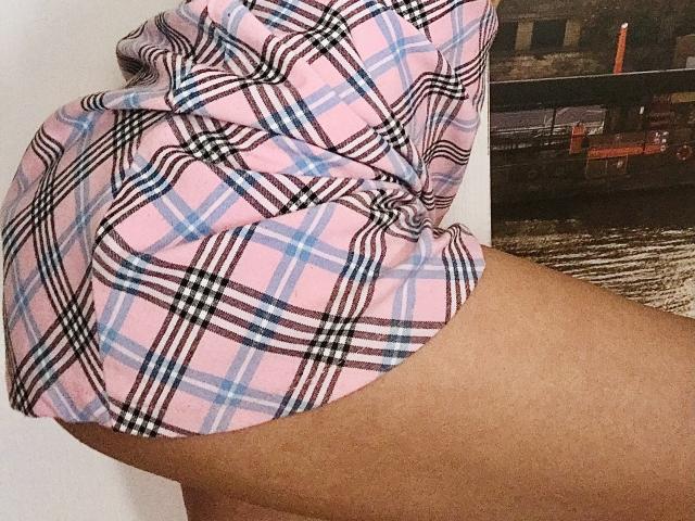 Julaiya - Live Sex Cam - 19278134