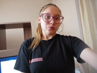 AlisaUStanley - Live porn &amp; sex cam - 19282494