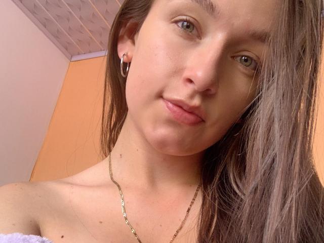 MeganBleid - Live porn &amp; sex cam - 19286262