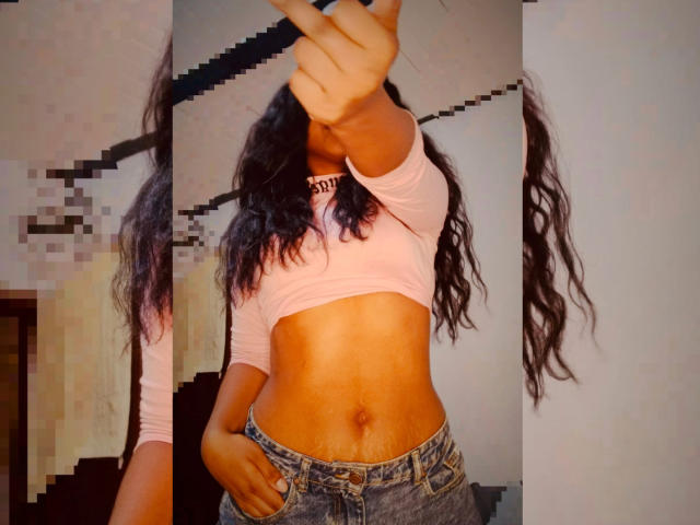 EmmaRiicco - Live sex cam - 19287490
