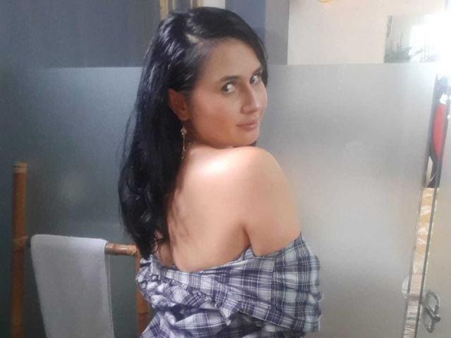 FrancheskaPierce - Porno na żywo i seks kamera - 19291014