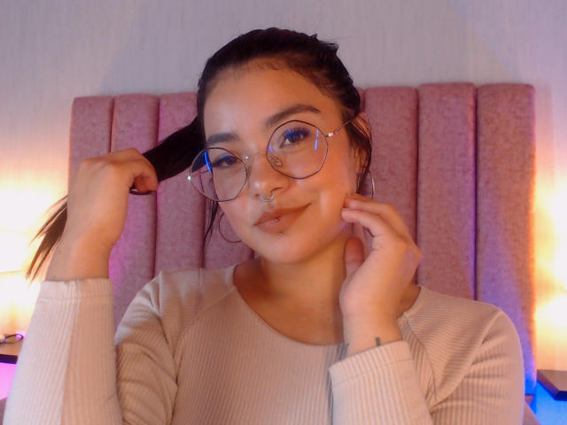 EmmaRuiz - сексуальная веб-камера в реальном времени - 19298194