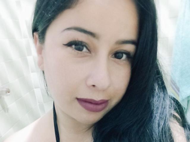 LeahStone - Live sex cam - 19300990