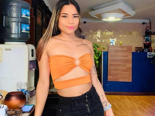 MartinaSalvatore - Live porn &amp; sex cam - 19301962