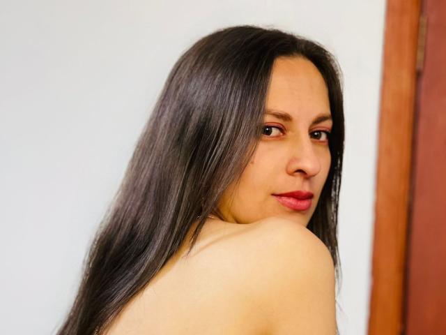 DiamondGolld - Live porn &amp; sex cam - 19303802