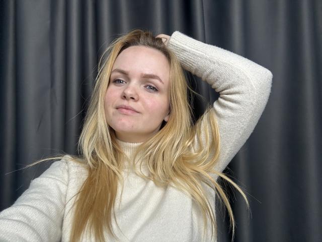 KseniaHopes - Live porn &amp; sex cam - 19304274