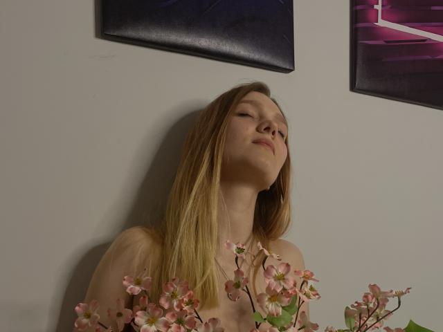 LanaCutte - Live sex cam - 19304506