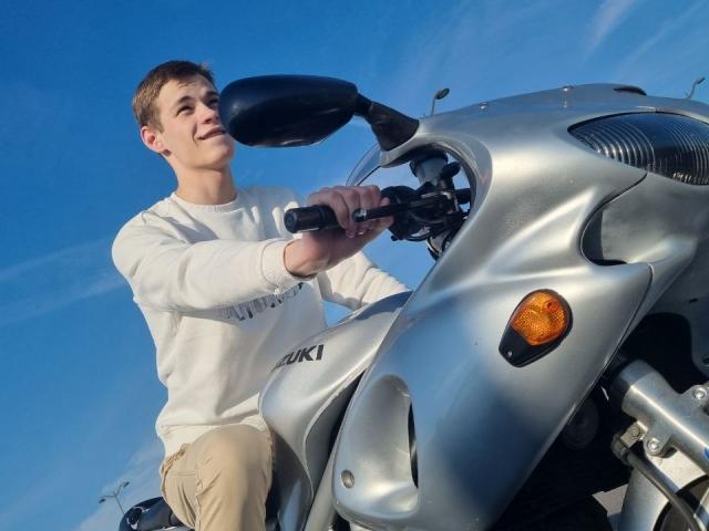 BradBert - Sexe cam en vivo - 19309682