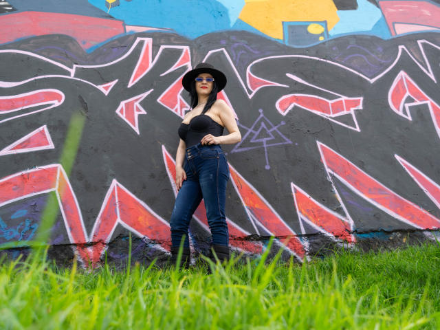 AlanaMoneth - Porno na żywo i seks kamera - 19311846