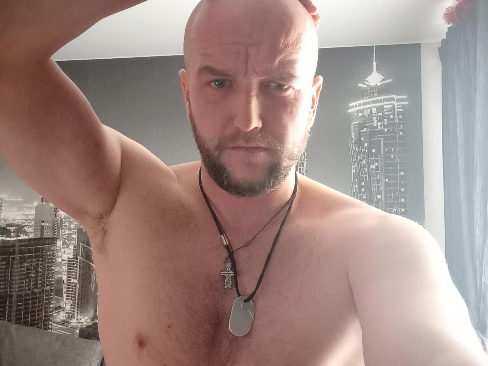 BruceFortune - Sexe cam en vivo - 19316314