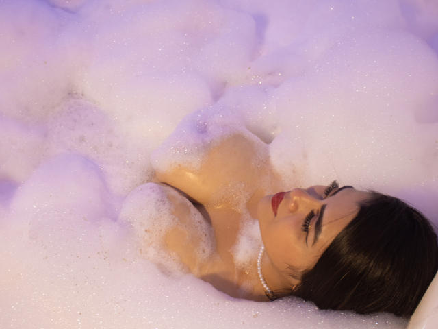 EmilyBoobss - Live porn &amp; sex cam - 19323218