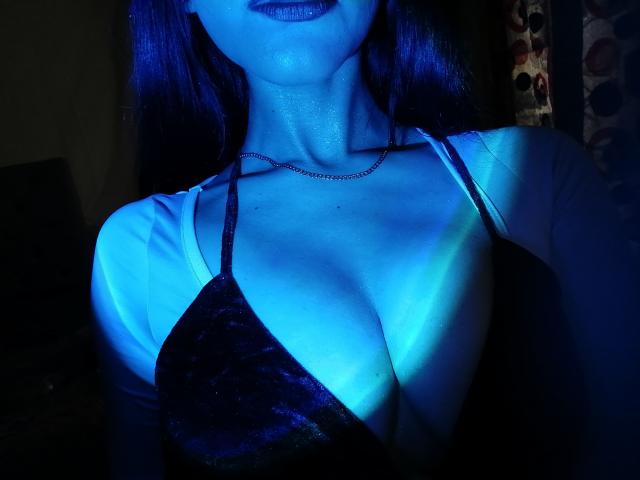 LindaWatsong - Live porn &amp; sex cam - 19324574