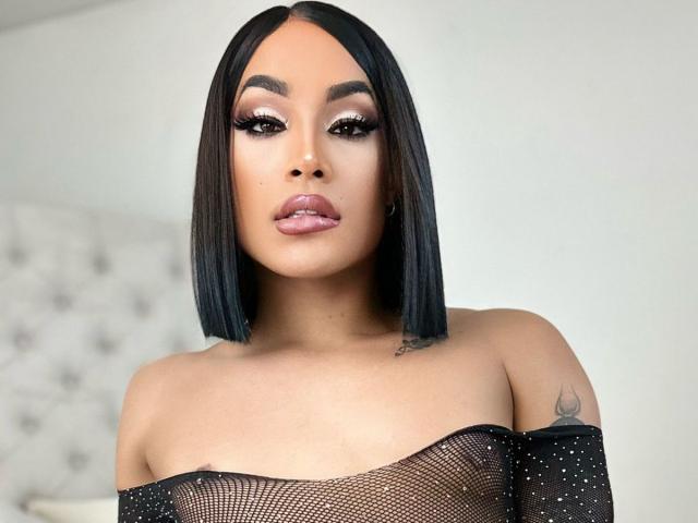 CarlyMartiness - Porno na żywo i seks kamera - 19327374