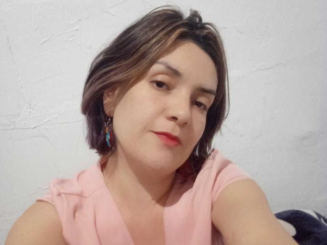 PrincessBellissima - Live porn &amp; sex cam - 19332978