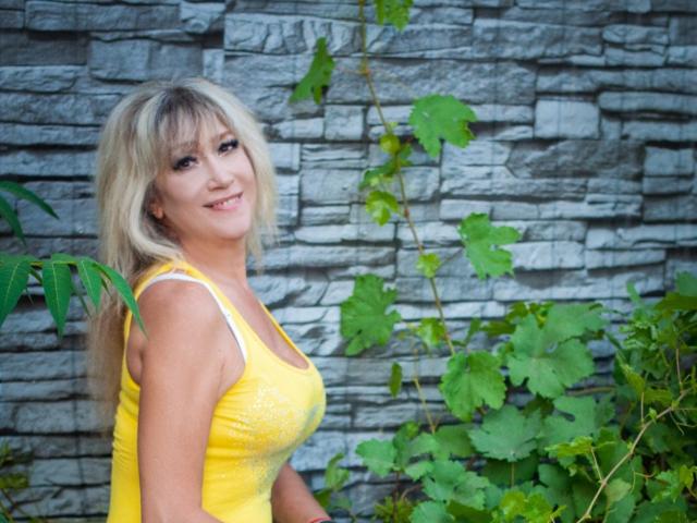 TastyCarmen - Live porn &amp; sex cam - 19335106