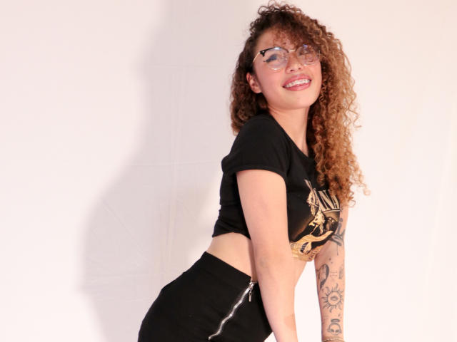 DominicQueen - Live porn &amp; sex cam - 19335630