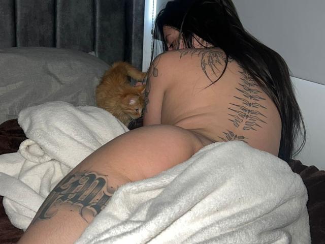 SofiaBlossom - сексуальная веб-камера в реальном времени - 19337350