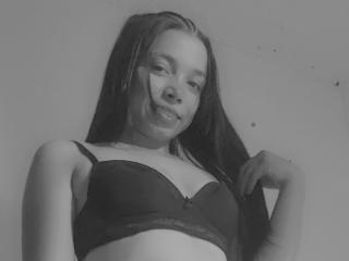 LuciaEsteras - Live porn &amp; sex cam - 19338826