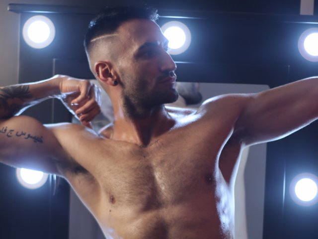 DominikoAisher - Live porn &amp; sex cam - 19339358