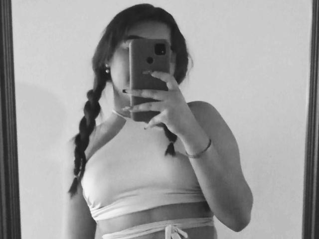 SaraSpanic - Live porn &amp; sex cam - 19345330