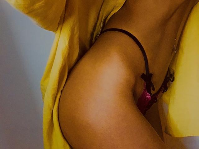 Julaiya - Live porn &amp; sex cam - 19346038