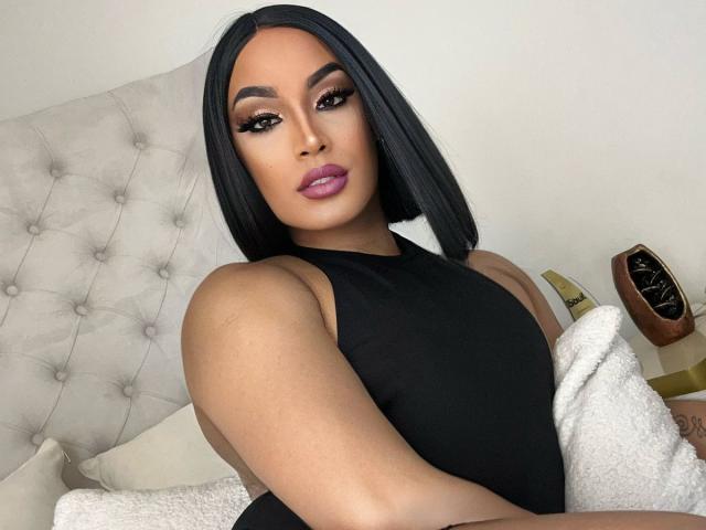 CarlyMartiness - сексуальная веб-камера в реальном времени - 19350134