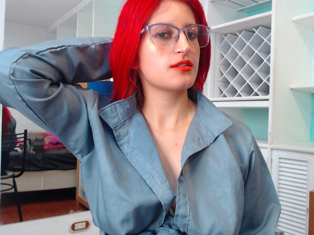 GwenRoux - сексуальная веб-камера в реальном времени - 19351158