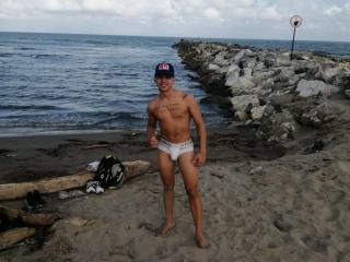 YourHotBoby - Live porn &amp; sex cam - 19352314