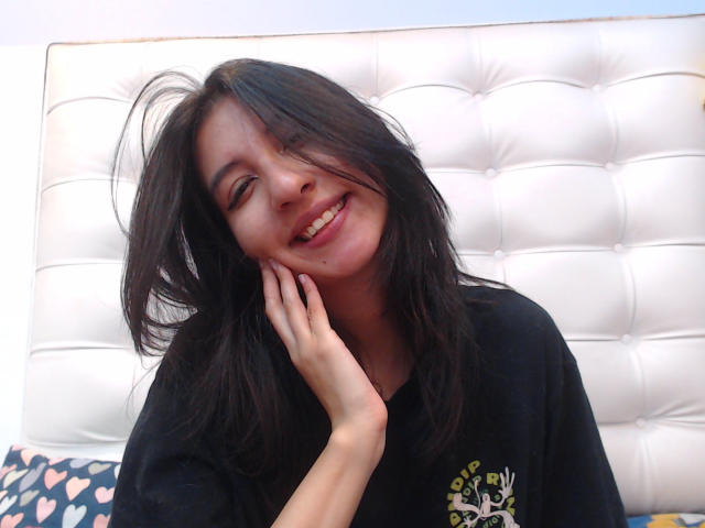 AlishaJames - Sexe cam en vivo - 19356038