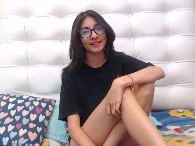 AlishaJames - Live porn &amp; sex cam - 19356086