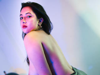 IssaBellaOlsen - сексуальная веб-камера в реальном времени - 19358482