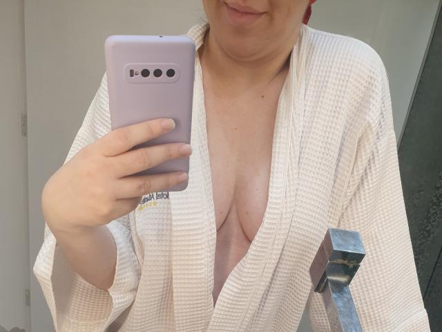 HottieMaskGirl - Live porn &amp; sex cam - 19361282