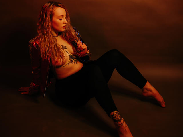 JollyKitty - Live porn &amp; sex cam - 19364646