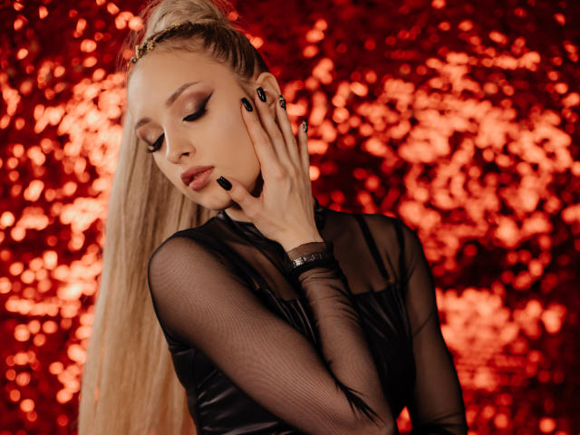 LanaMee - Live porn &amp; sex cam - 19364958